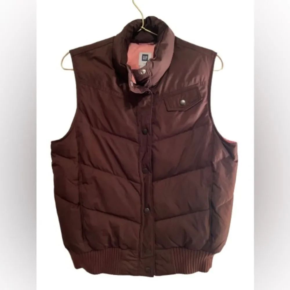 GAP Chocolate Puffer Vest NWOT